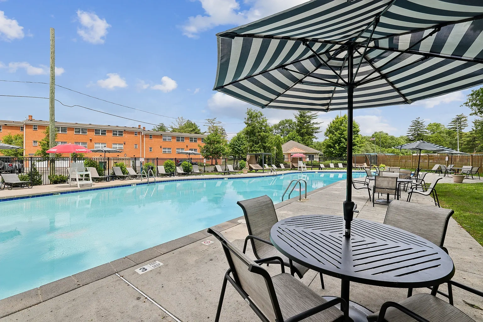 Chatham Hill Apartments – photo 5