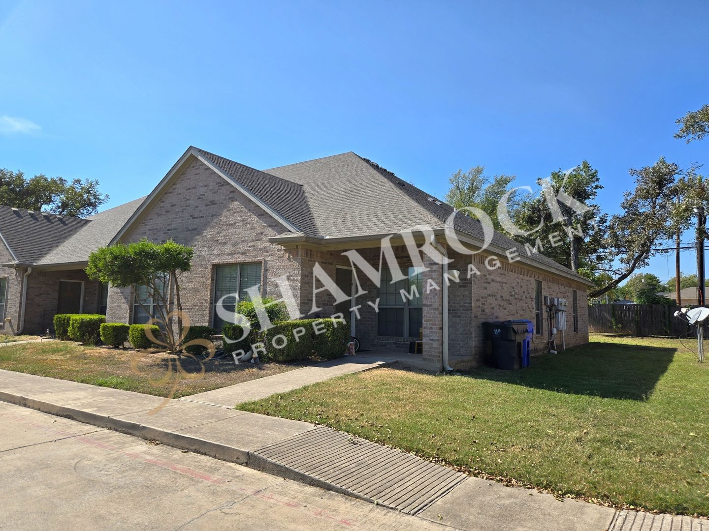 2117 Columbus Ave – photo 1