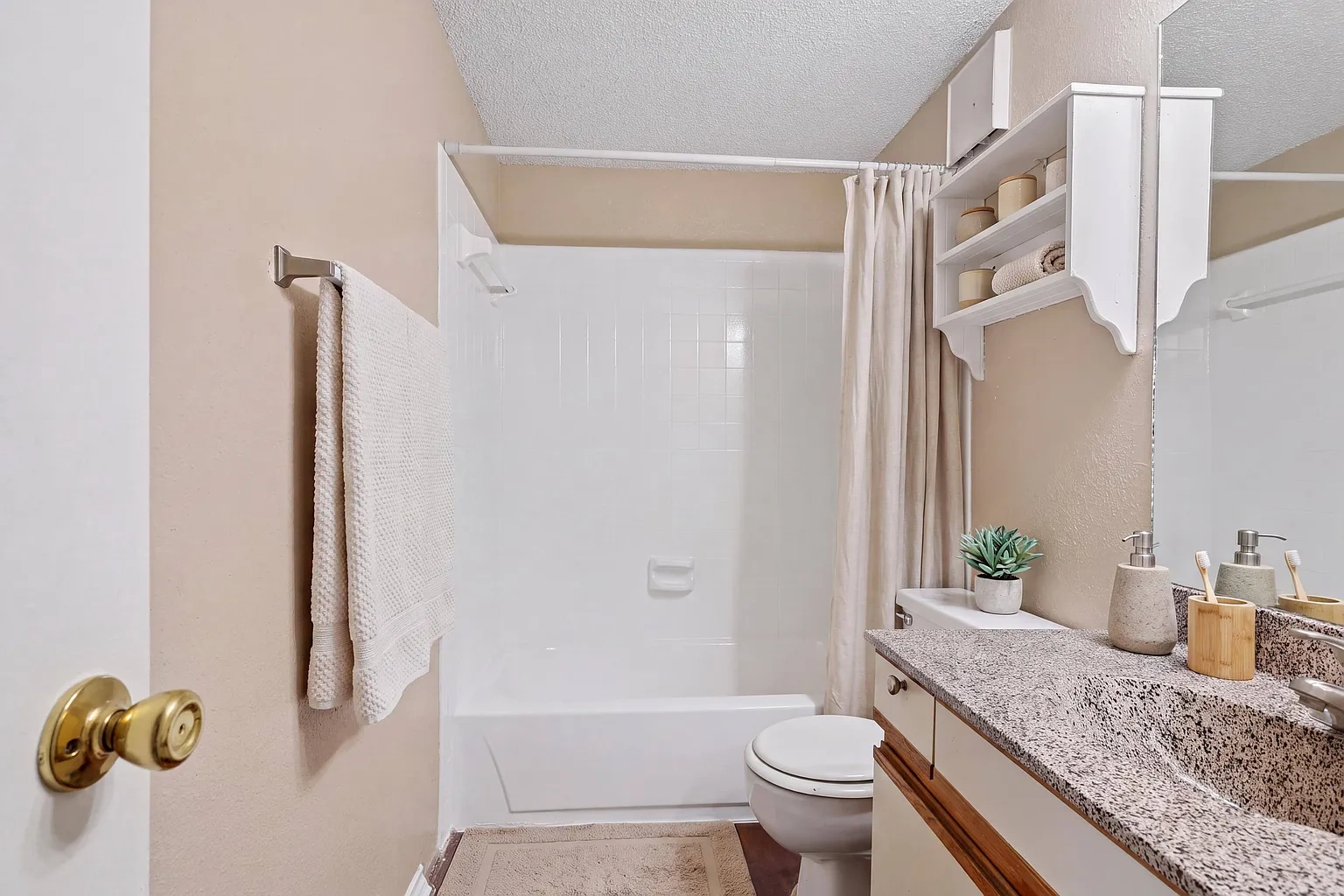 Lake Village West – photo 5