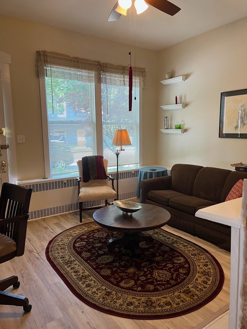 611 W Magnolia Ave – photo 4