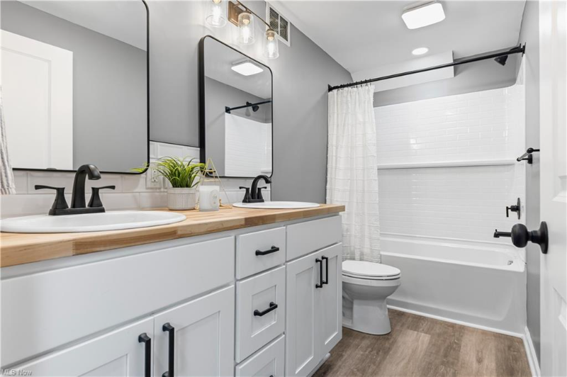 1632 Holmden Ave unit 4 – photo 4