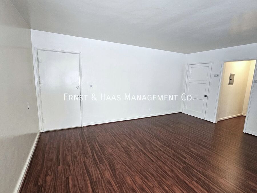 436 W 4th St – photo 4