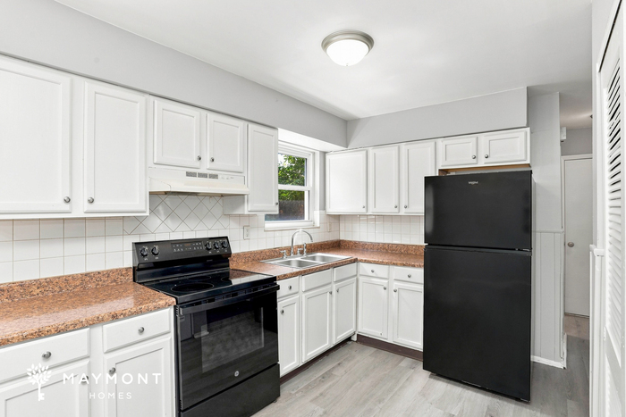 11952 Wincanton Dr – photo 5