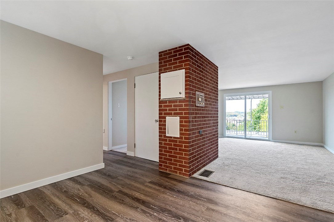 8966 Knoll St – photo 5