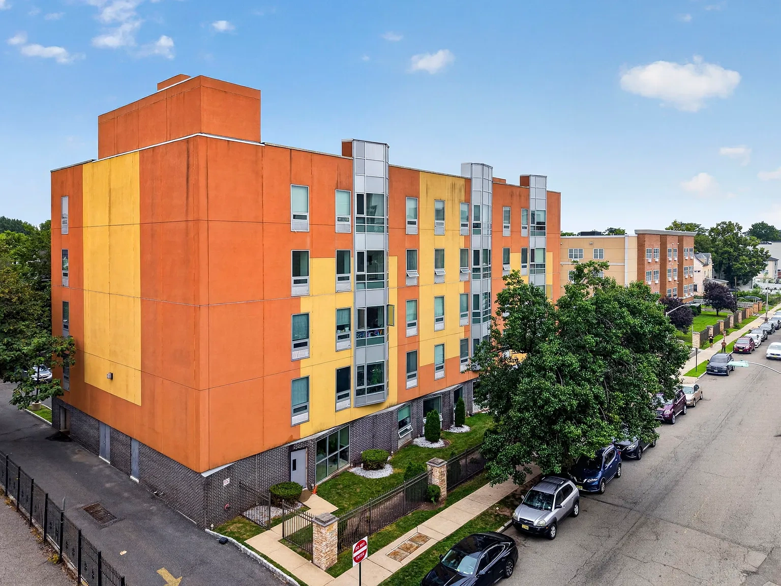 110 Halsted Street – photo 5