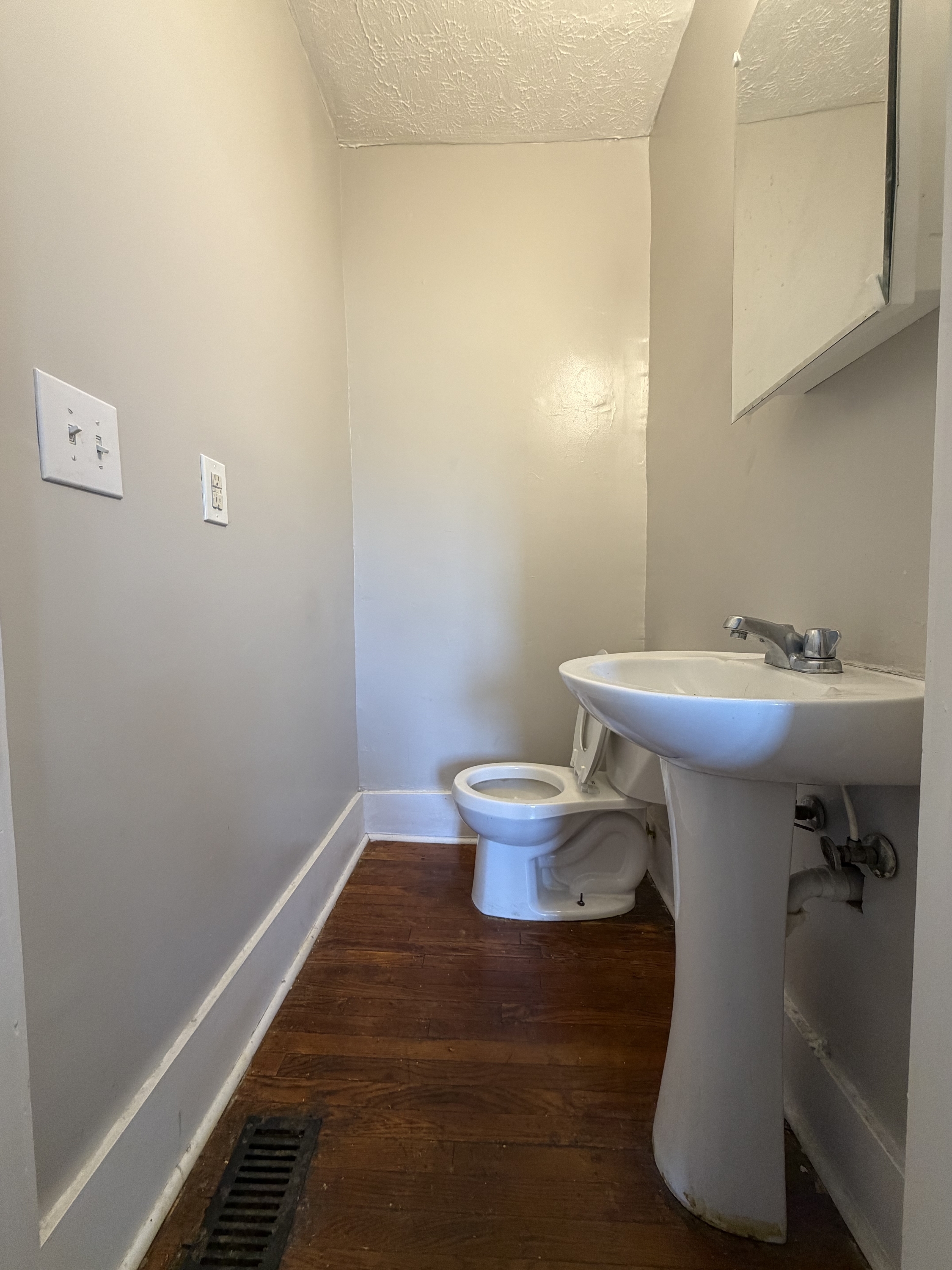 724 S 38th St unit 1 – photo 4