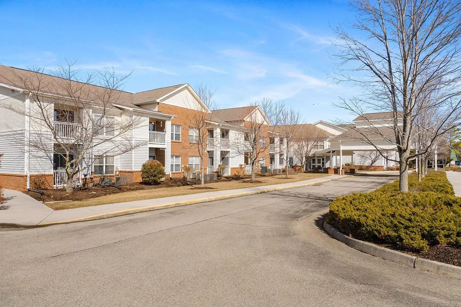 Ridgewood Place Senior Apartment – photo 3