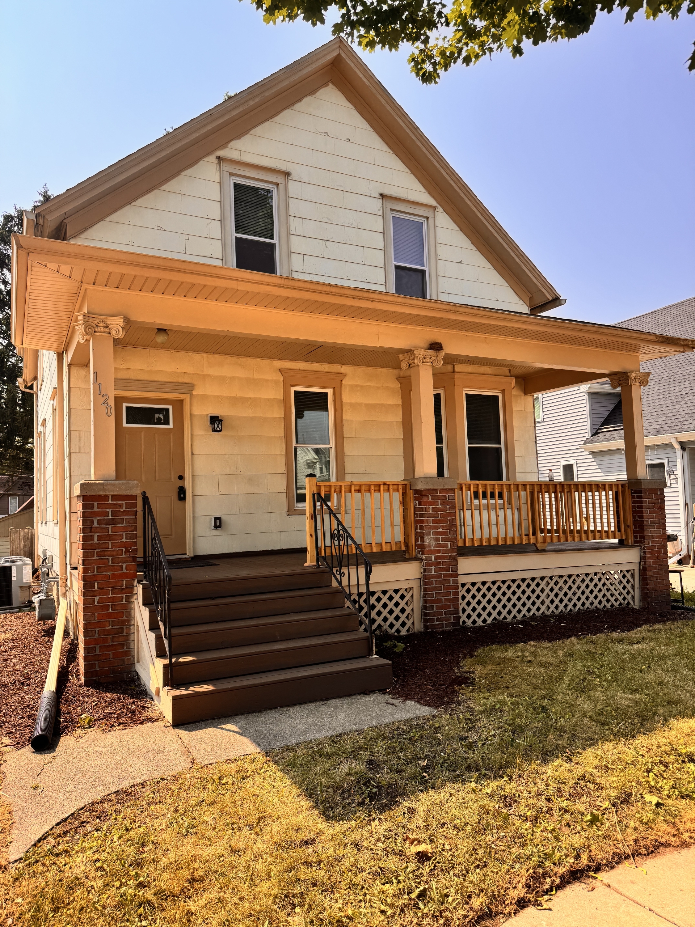 1120 David St unit 2 – photo 1