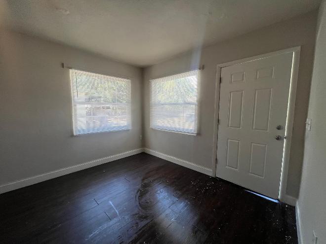 808 Palm Bluff St – photo 2