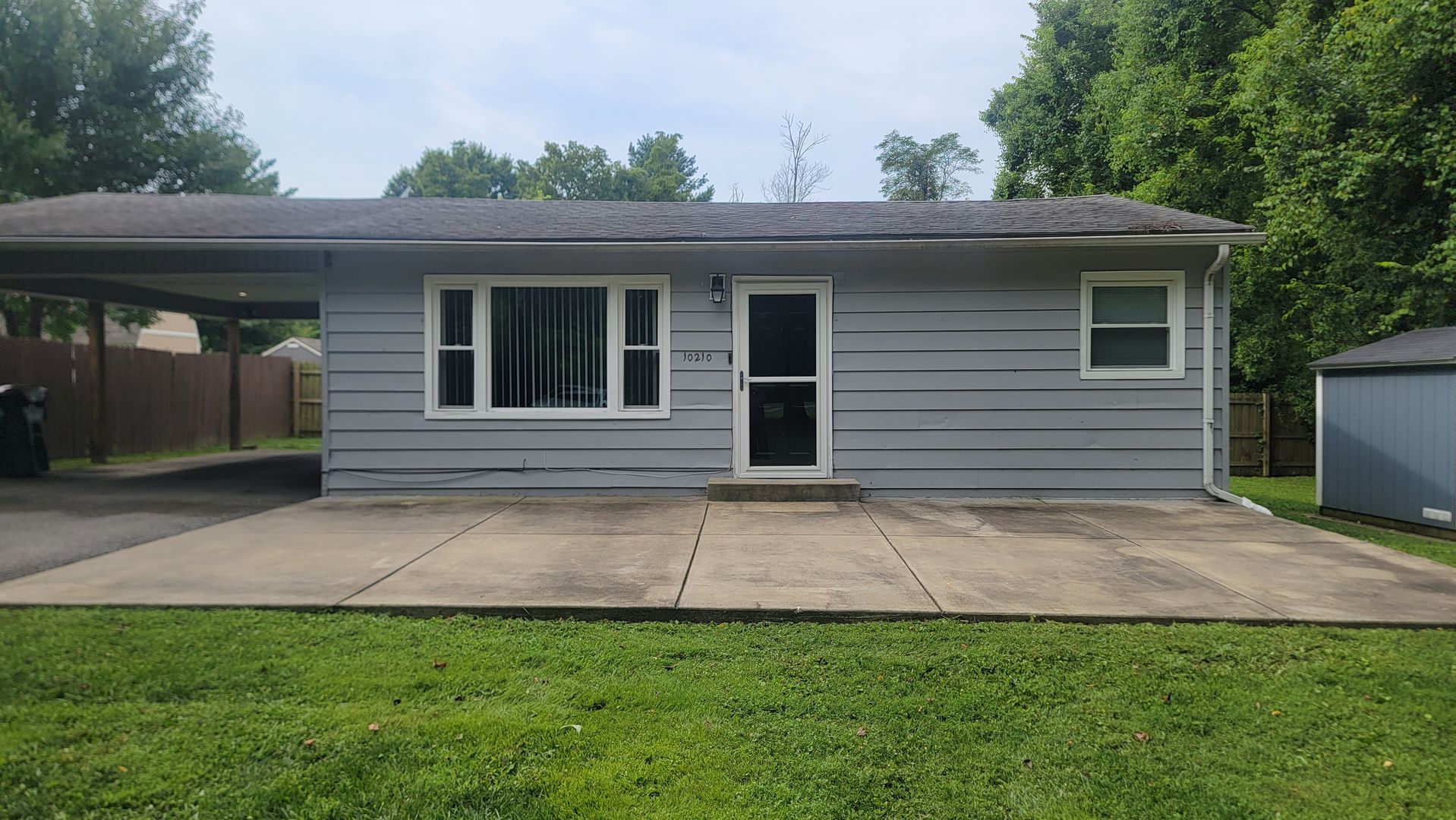10210 Browns Ct – photo 1