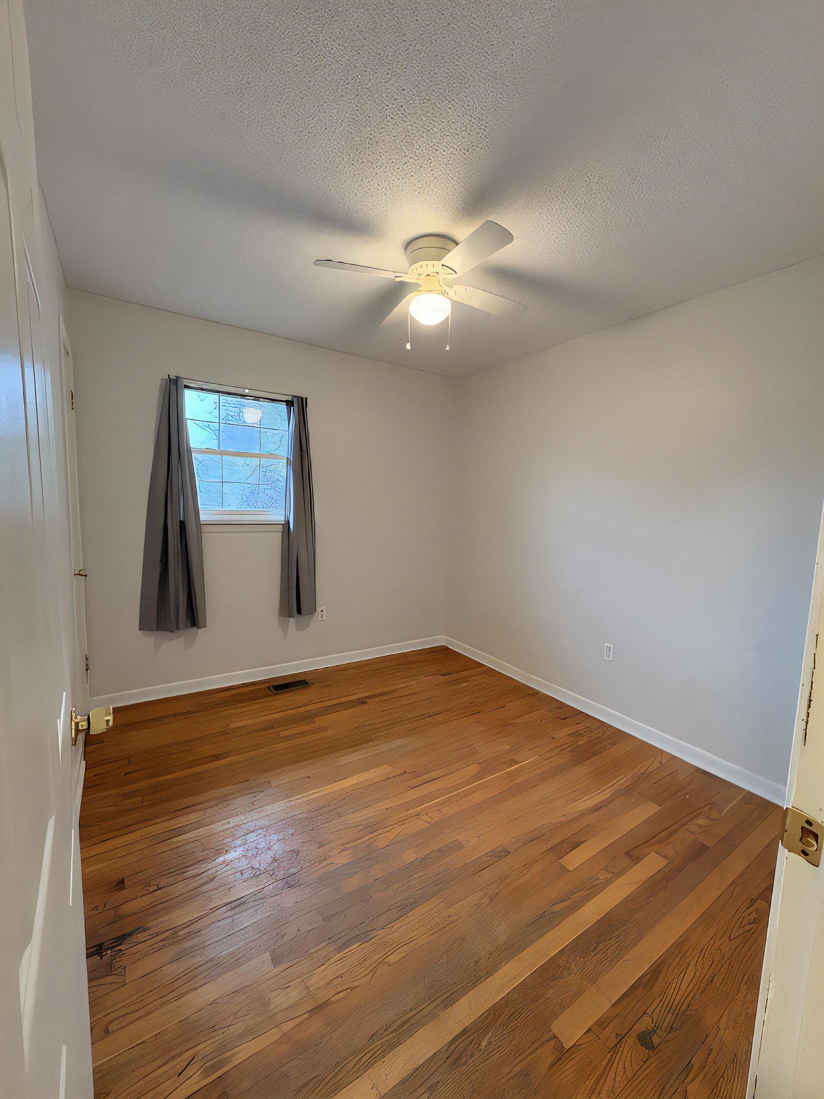 3125 Carlton Ave unit 4UNIT 4 – photo 3