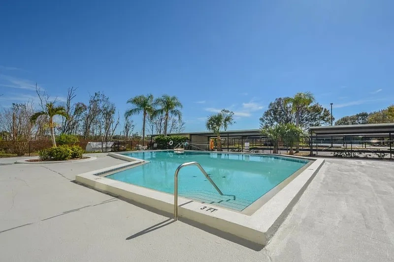 Lakeshore Club – photo 1