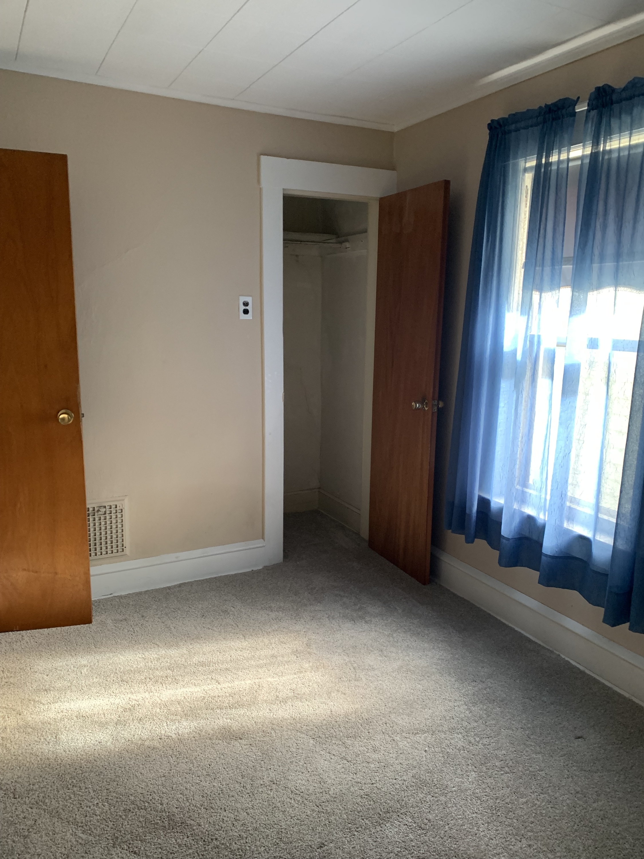 125 E Bennett St – photo 5