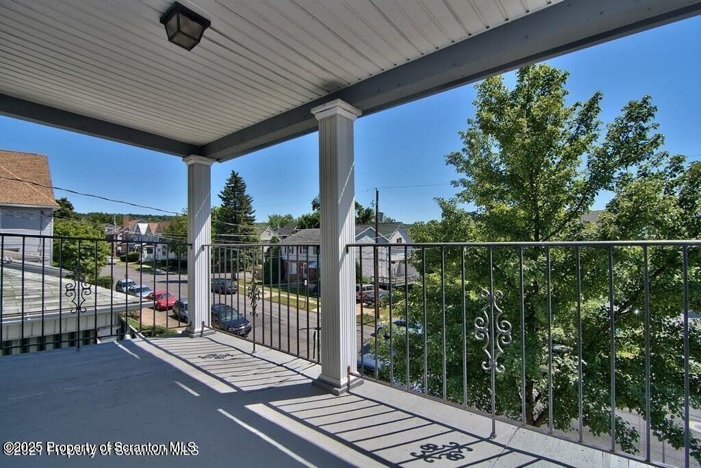1515 Pine St – photo 4