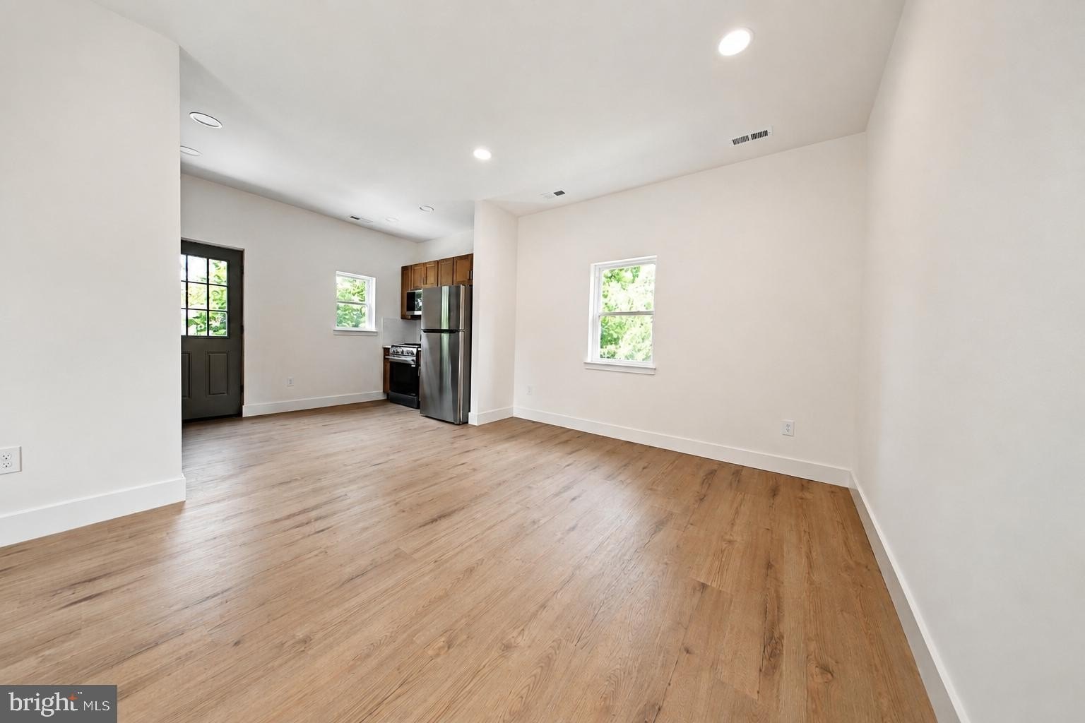10 Myrtle Ave #B – photo 1