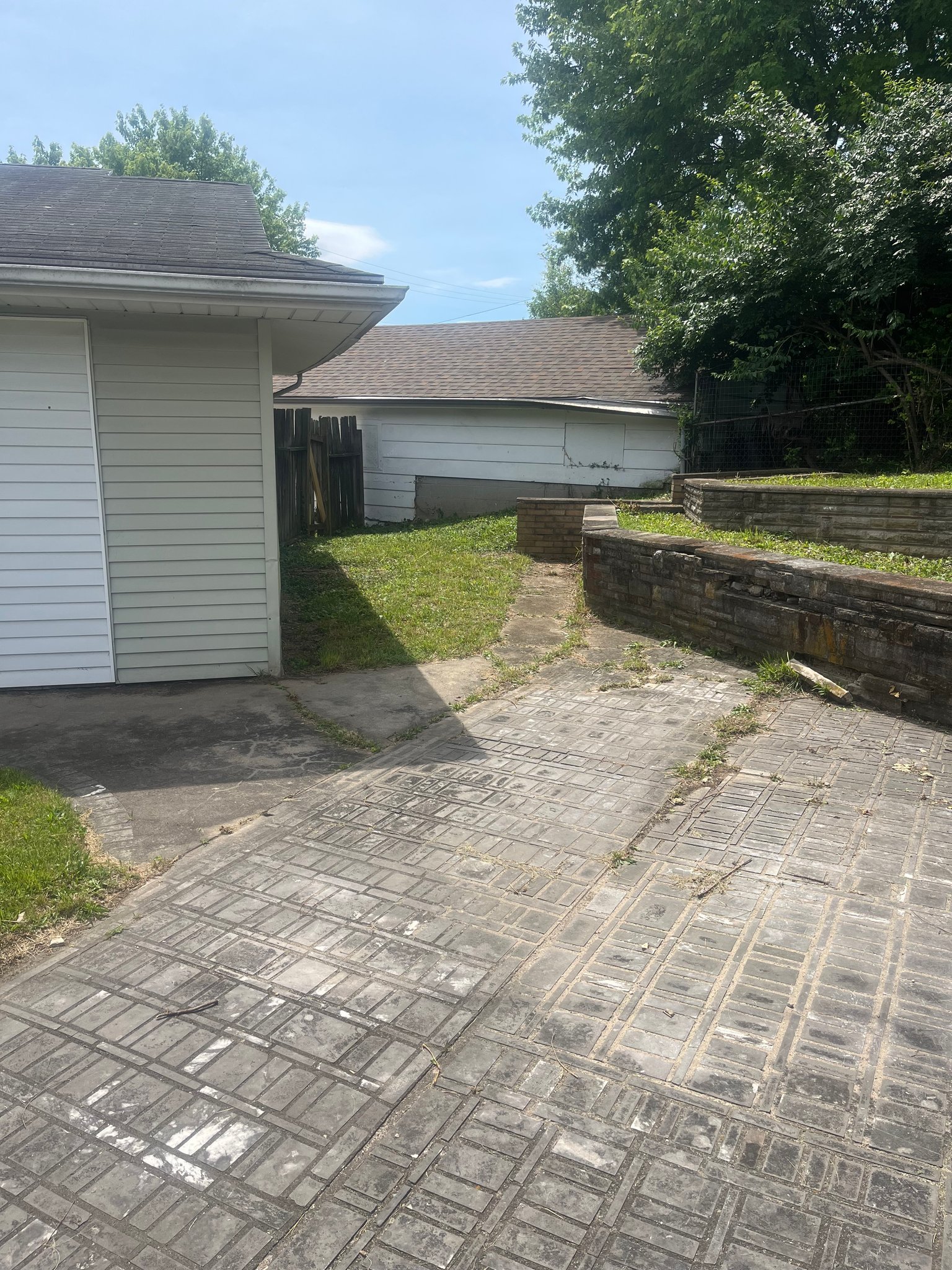4217 Old Riverside Dr – photo 3