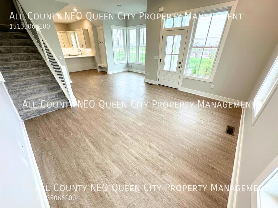 3859 Anderson St – photo 3