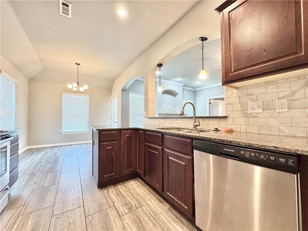 4687 W Croft Dr – photo 4
