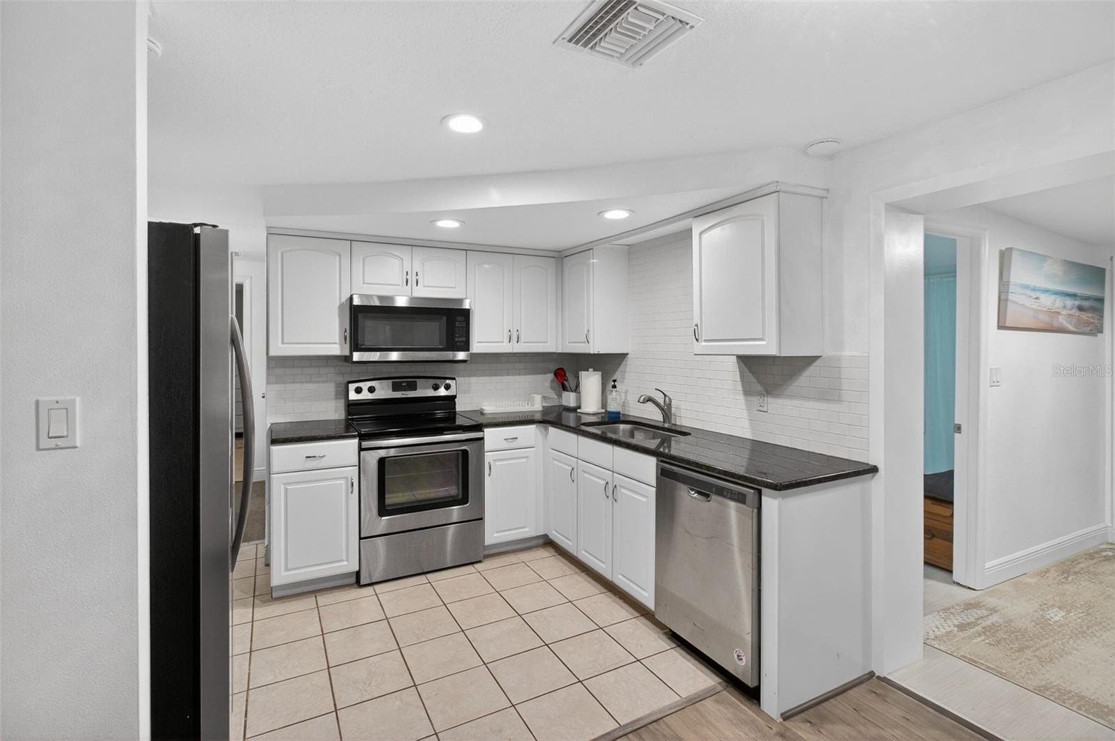 3214 Huntington Rd – photo 5
