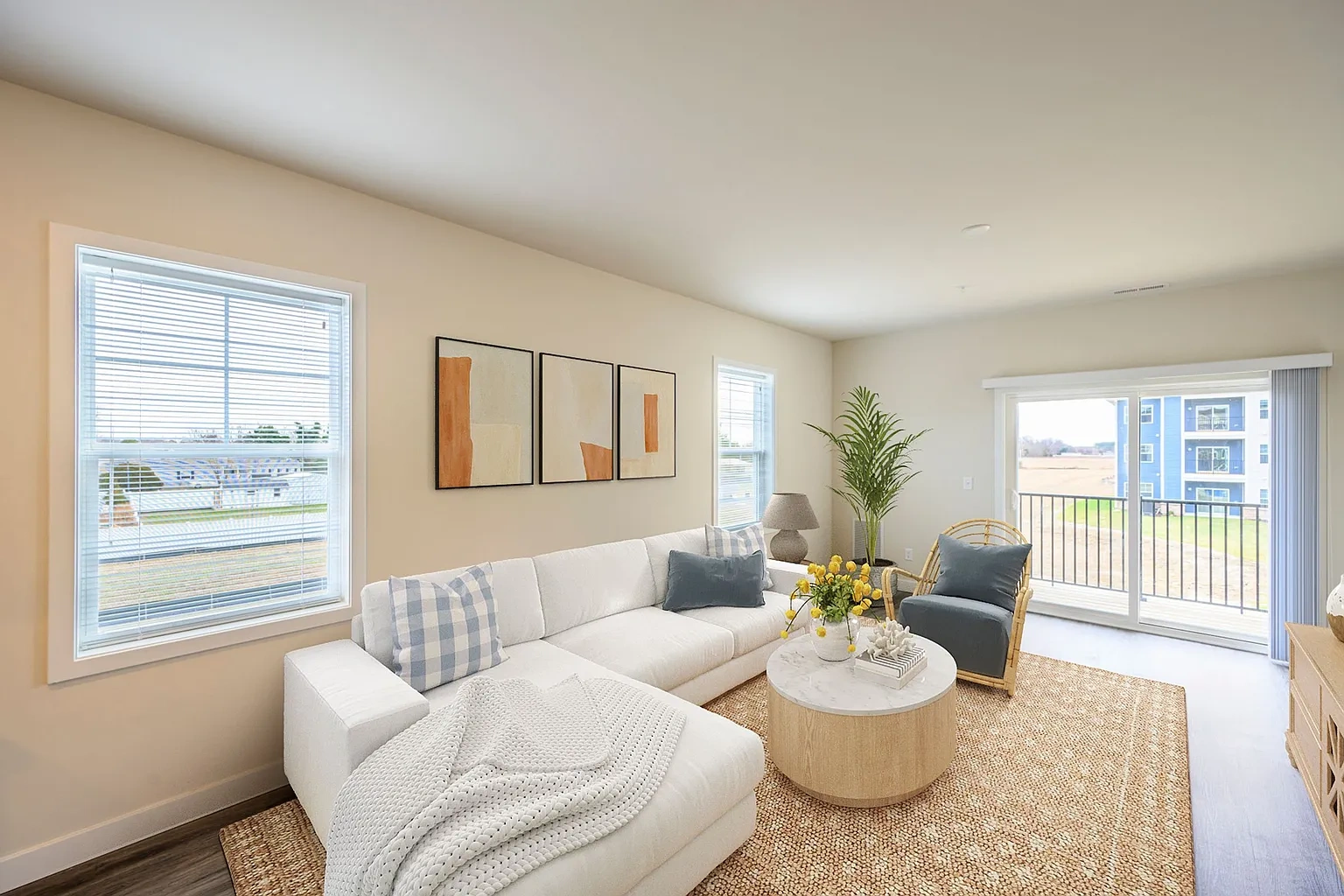 Riverside Apartments – photo 5