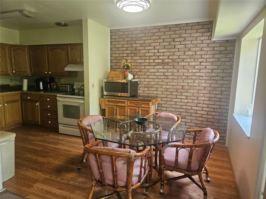 5082 Sanlin Dr – photo 4