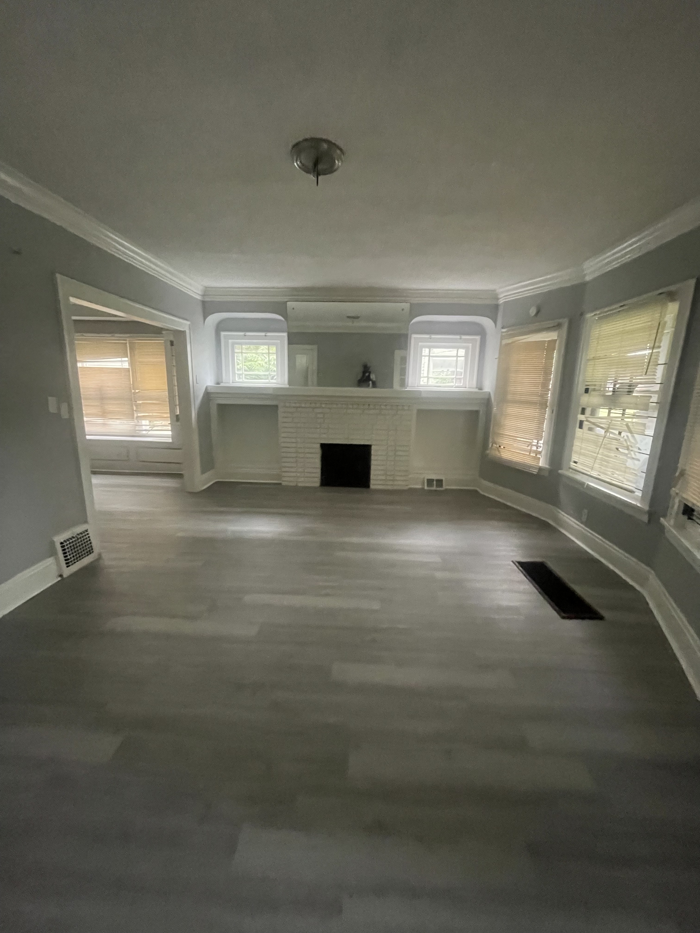 3264 E 142nd St – photo 2
