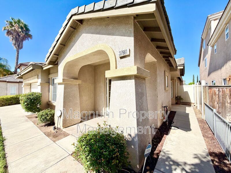 37961 Veranda Way – photo 4