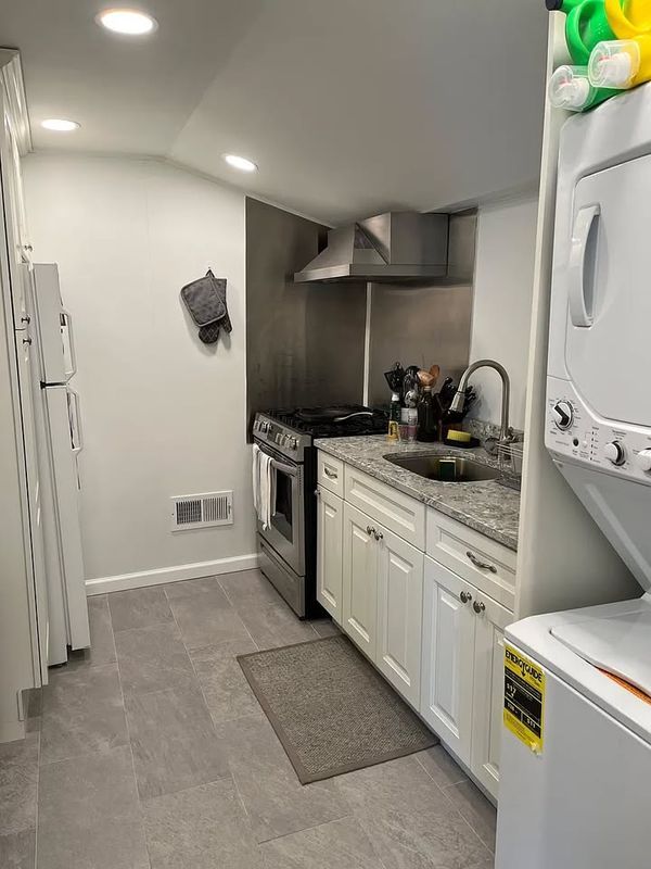 36 Schiller Ave – photo 4