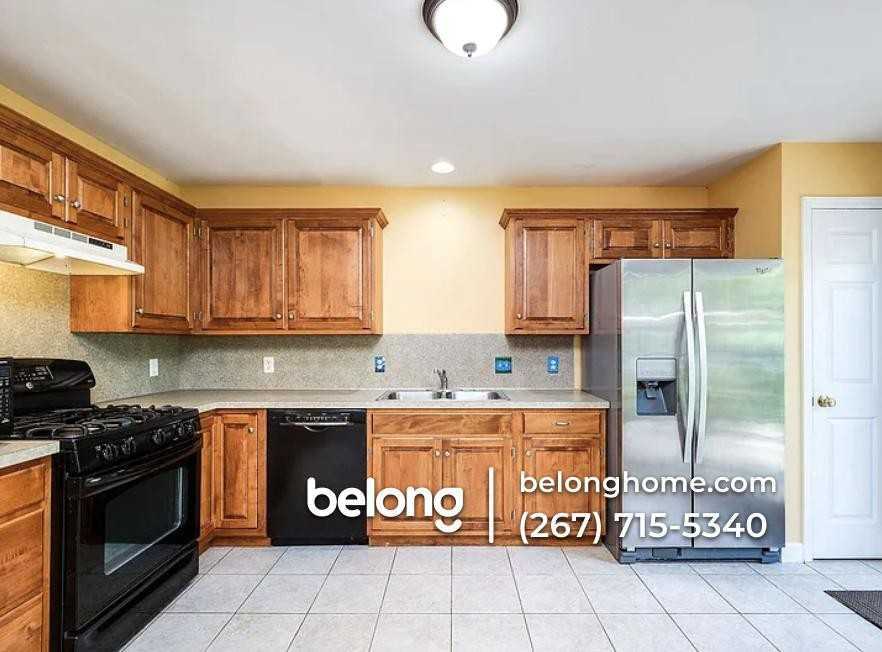 134 Michigan Dr – photo 3