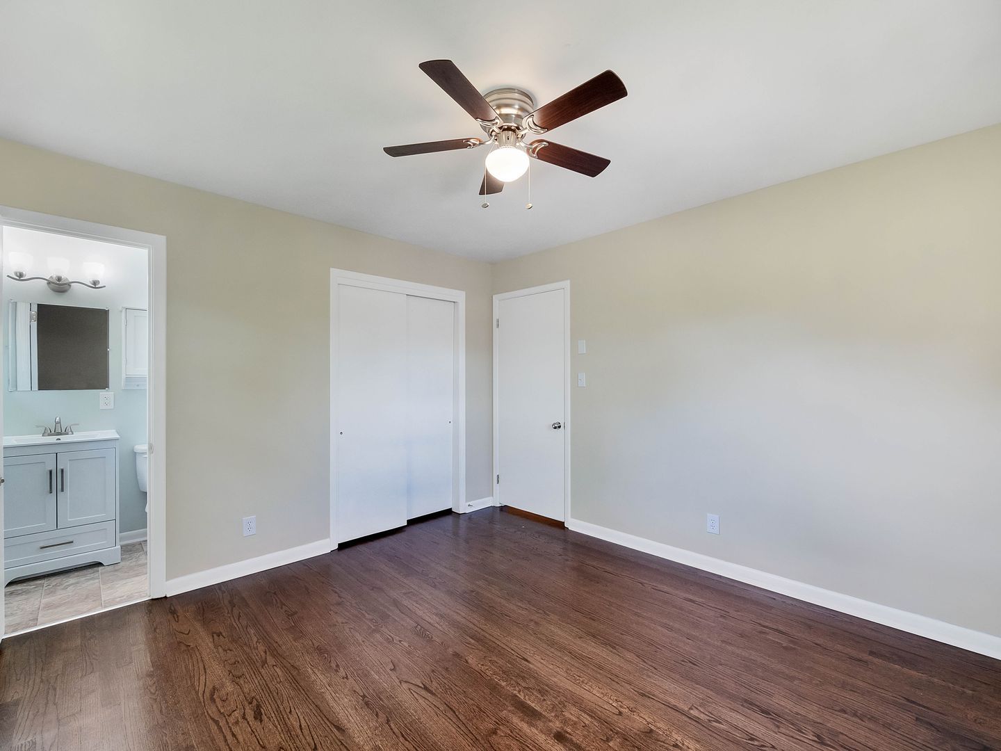 450 Bouton Dr – photo 4
