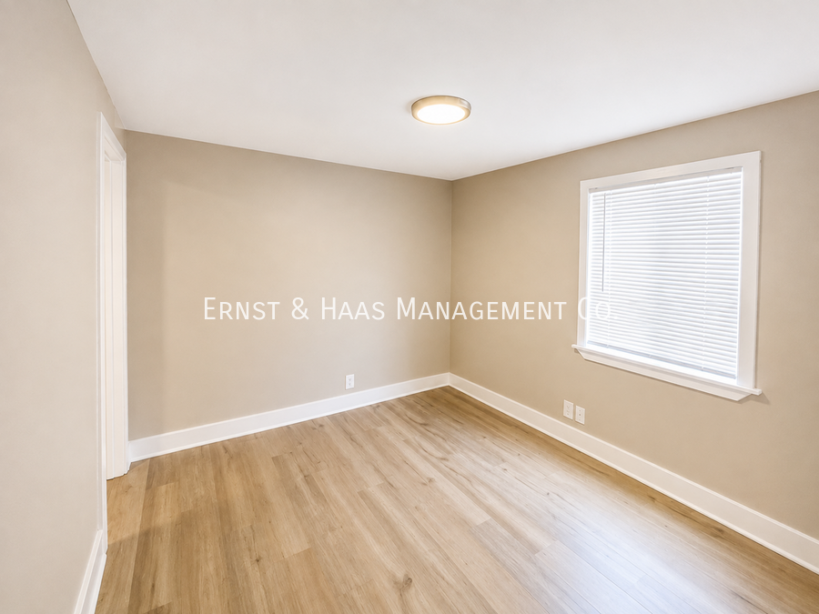 1222 E Appleton St – photo 4