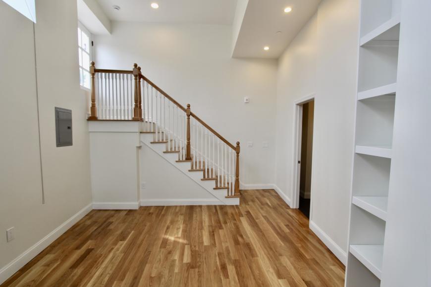 6 Blossom St – photo 1
