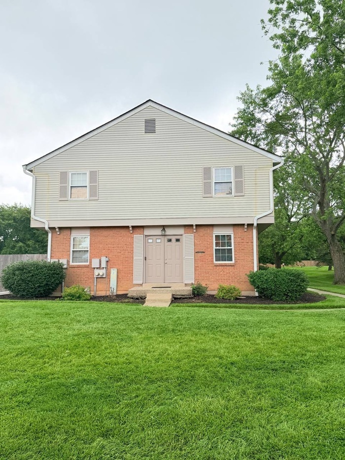 7609 Dover Ct unit 7609 – photo 2