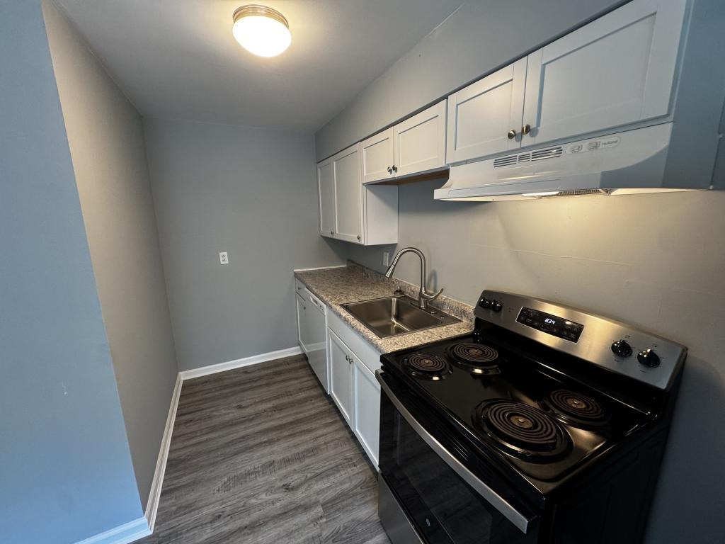 2085 Cosmos Dr – photo 3