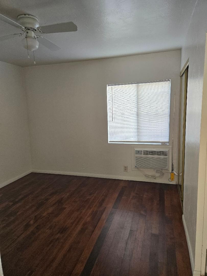 3576 Grim Ave – photo 4