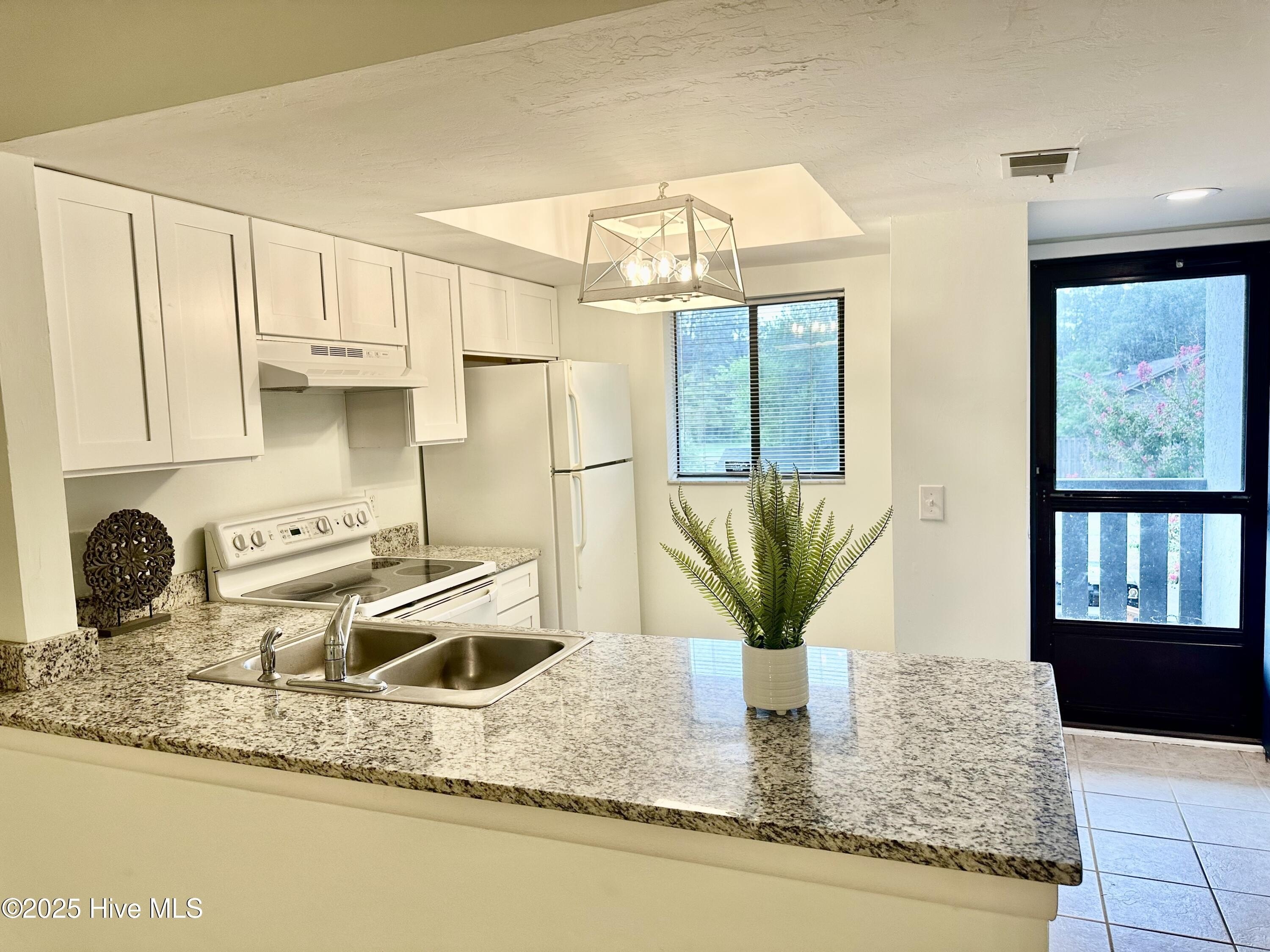 4451 Holly Tree Rd – photo 5