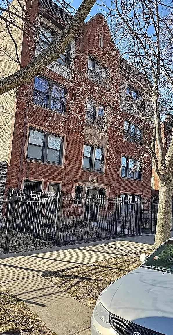 7828 S. Drexel Ave – photo 5