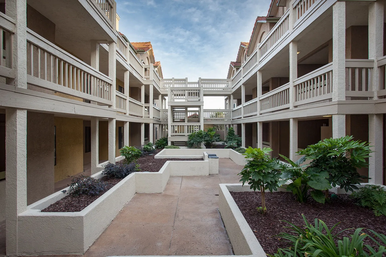 Mission Trails Apartments – photo 3
