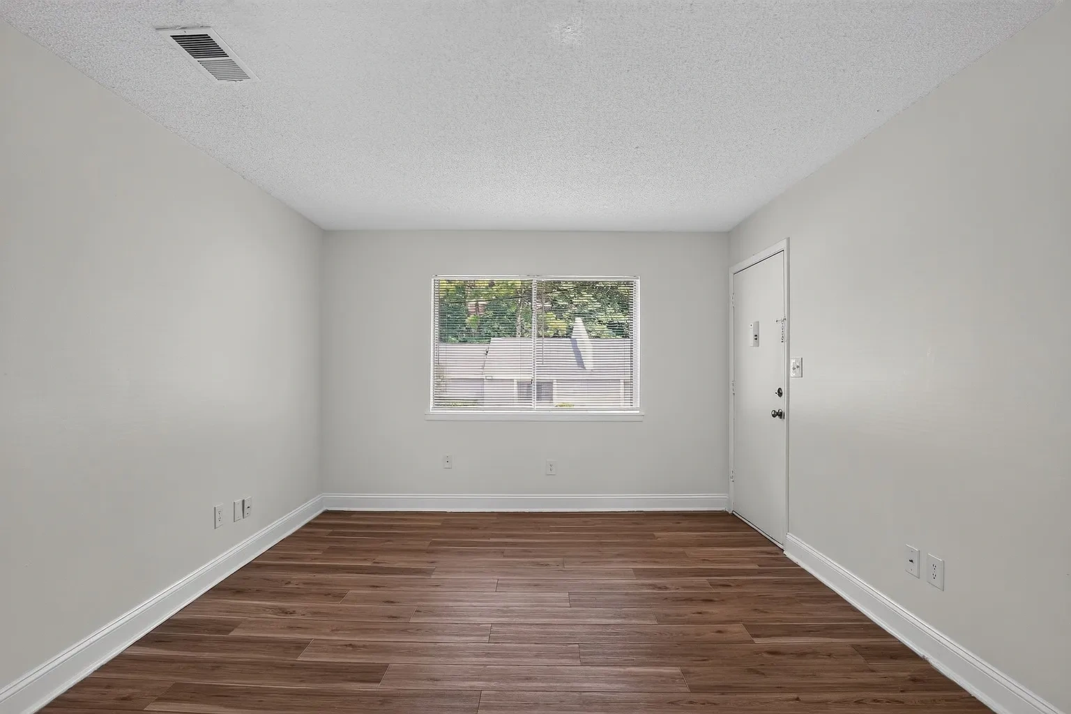 Beacon Pointe Apartments – photo 5