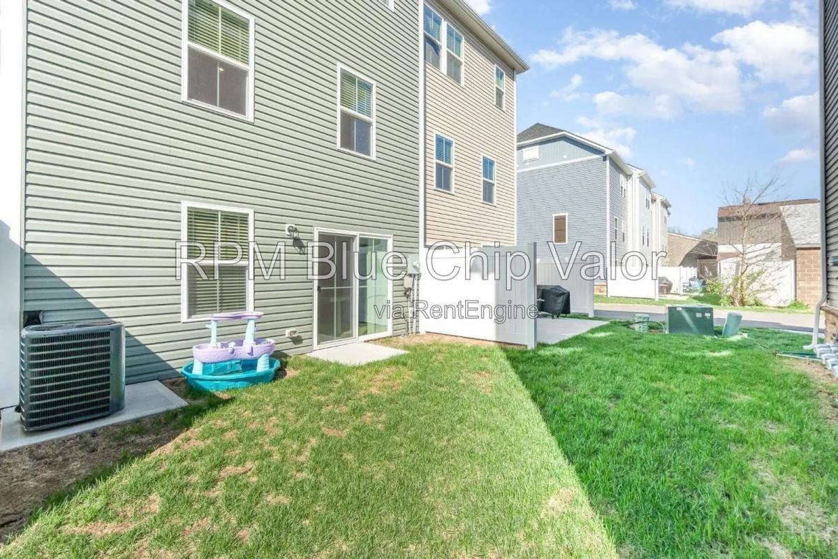 14 Wentworth Ln – photo 3