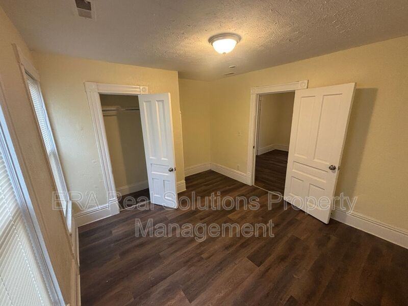 1978 W 93rd St unit UPPERUNIT – photo 4