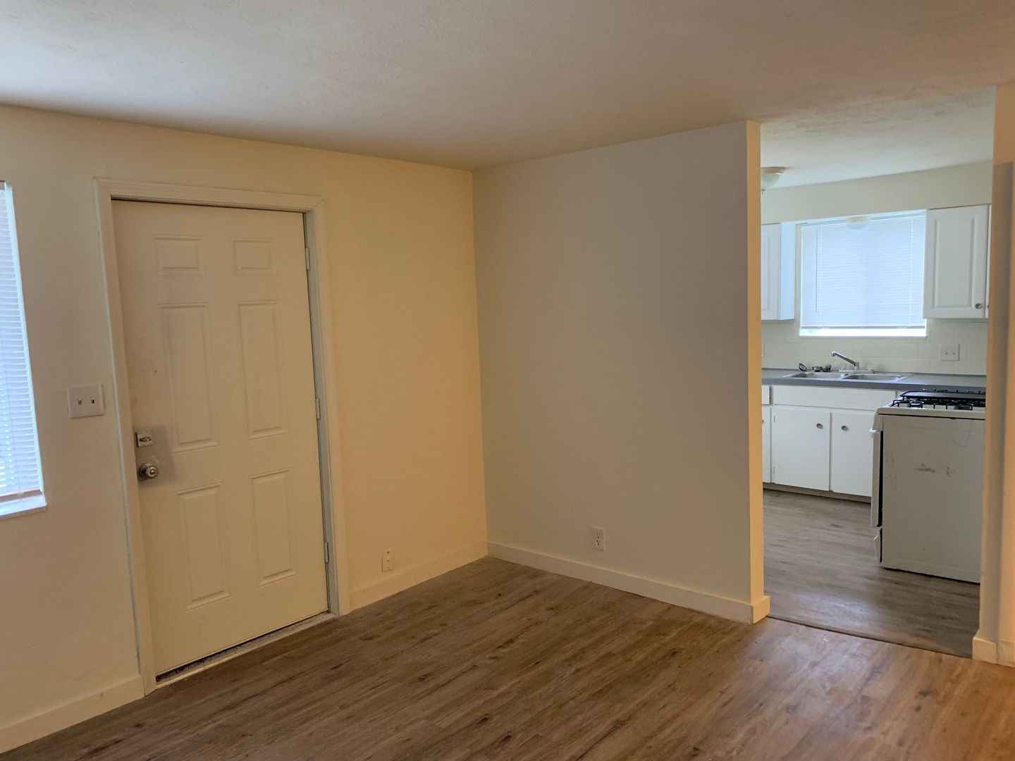 1706 Leighton Ave unit 1718 – photo 3
