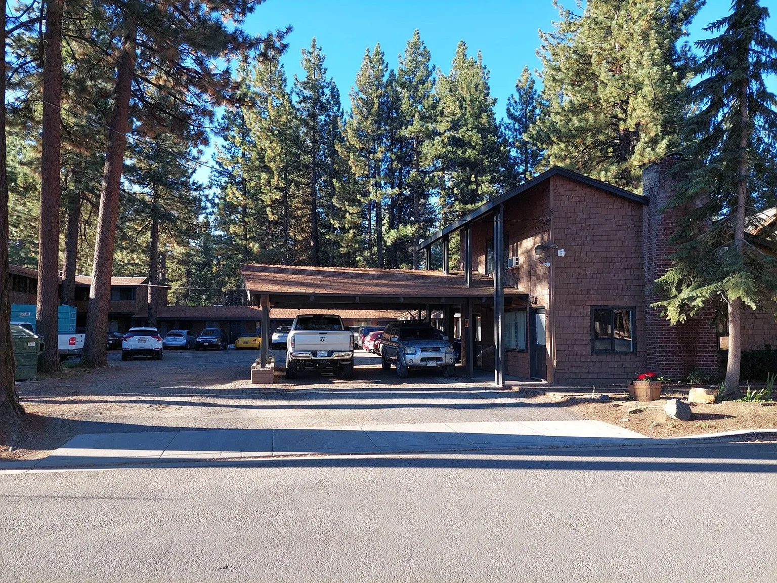 966 Modesto Ave – photo 2