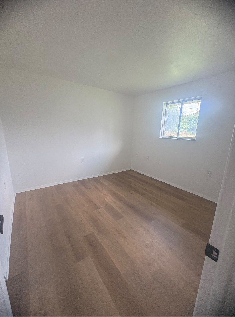 437-439 Forest St unit 437 – photo 4