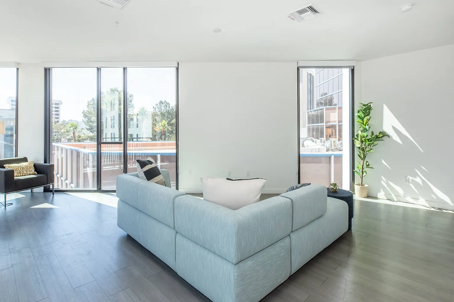 Rendezvous Urban Flats – photo 1