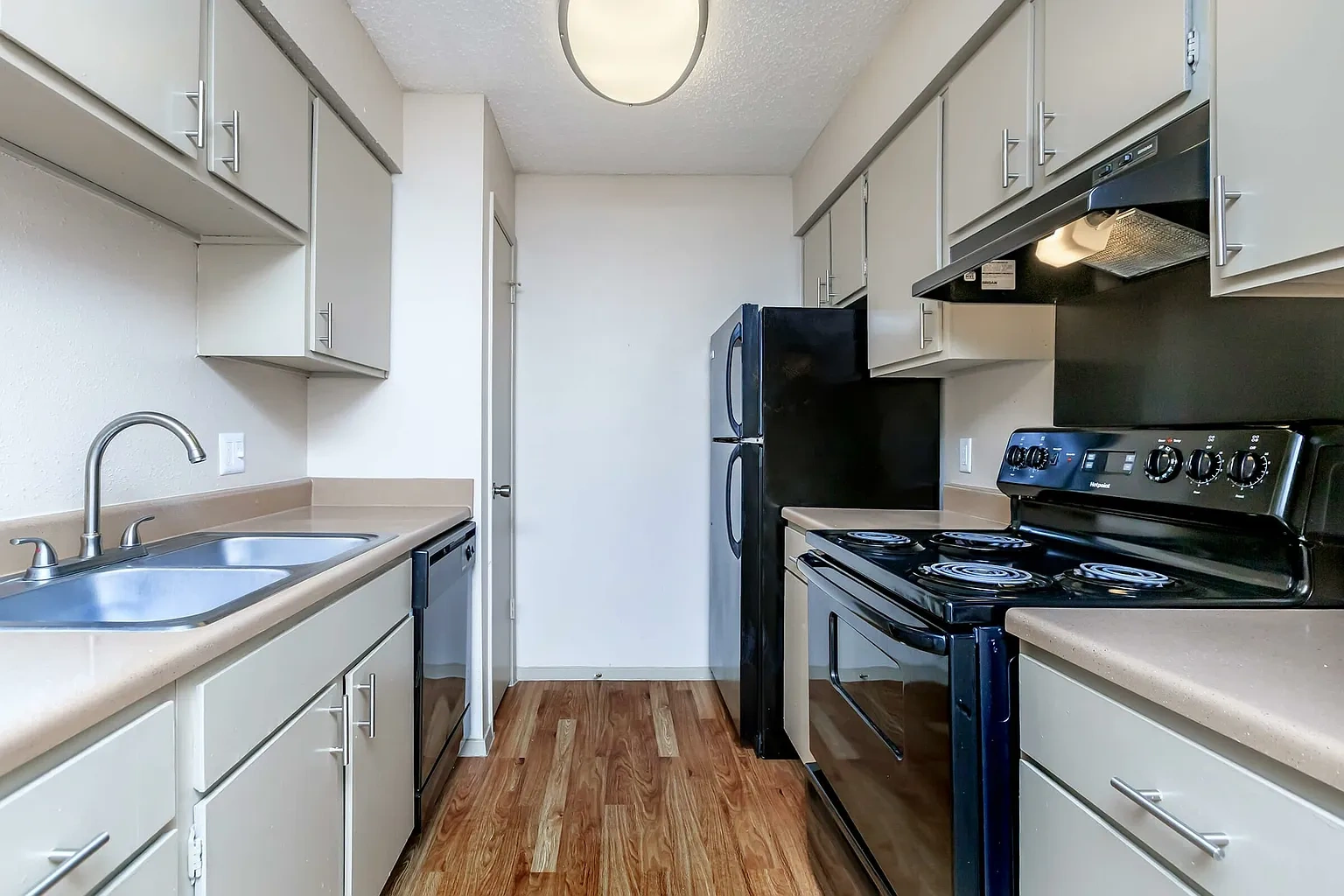 Wood Trail Apartments – photo 3