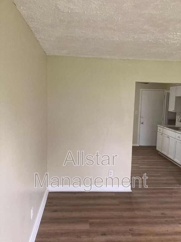 938 S Central Dr – photo 5