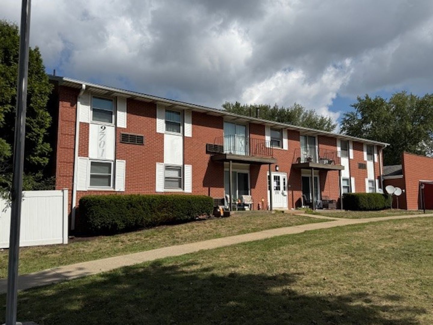 2701 38th St NW unit 2703 Apt D – photo 1