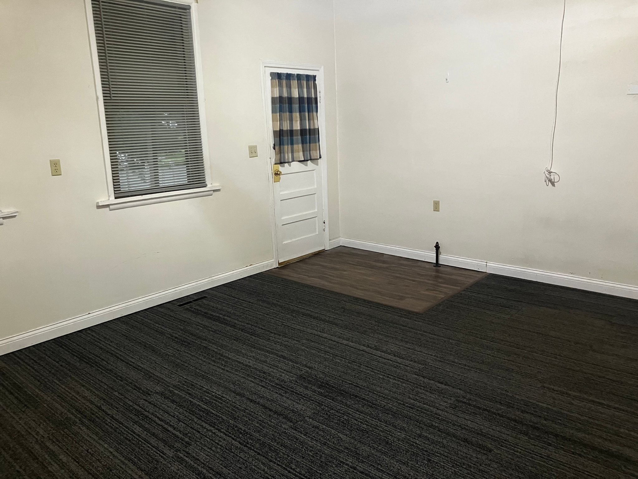 101 N Depot St unit Unit 101 – photo 3