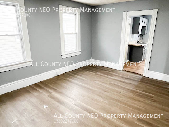 3400 E 52nd St – photo 4